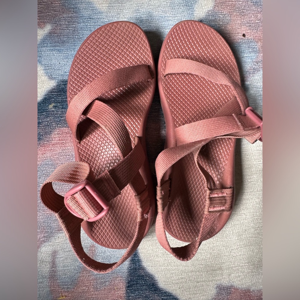 Women’s Clay Chaco’s Size 7 - Picture 4 of 6